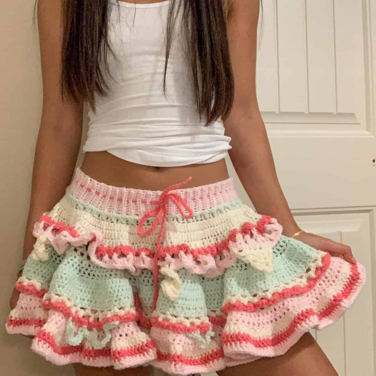 How to Crochet a Tiered Ruffle Mini Skirt – Step-by-Step Tutorial