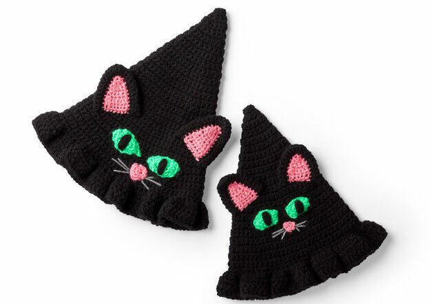 Mini crochet witch hat bottle toppers in black with orange band, Halloween table decor