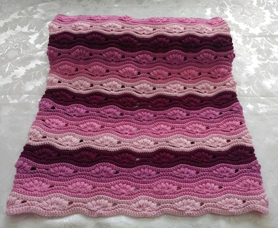 Ombre fade crochet blanket – gradient yarn colors