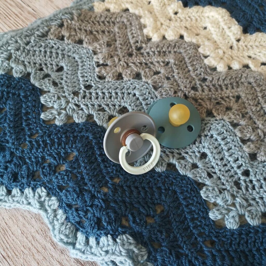 6-Day Baby Blanket Crochet Pattern - detailed.