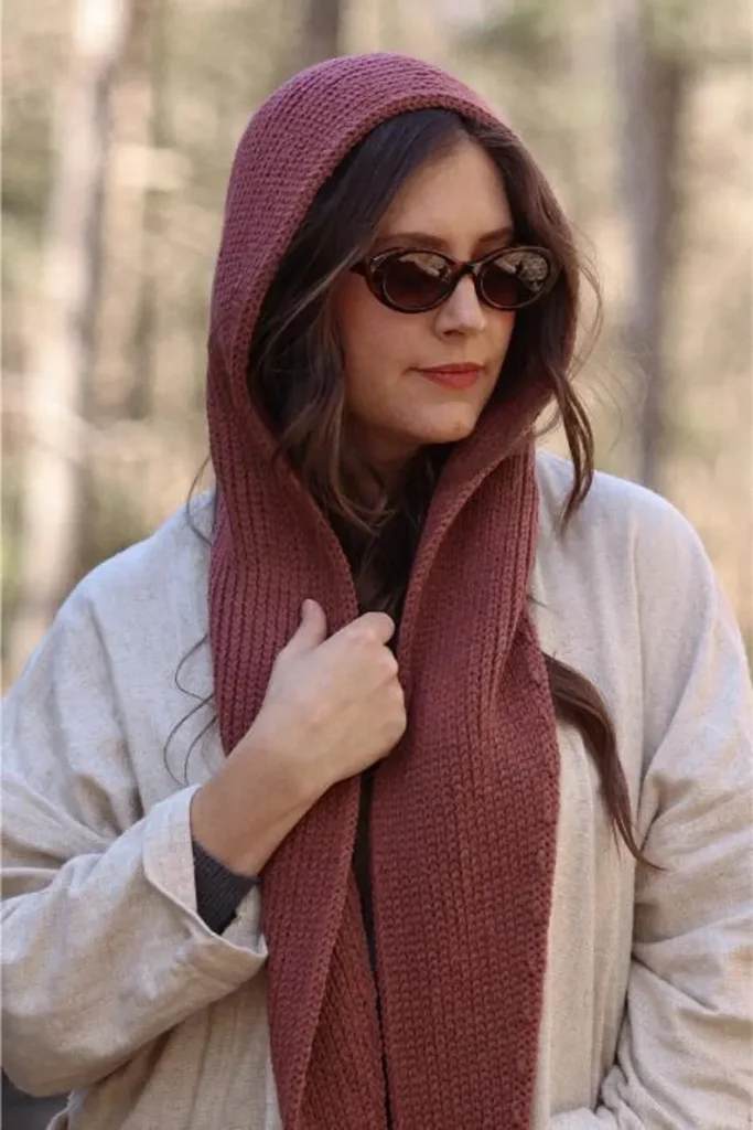 Sophie Hood Crochet Pattern - alternative color
