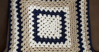 A Easy Granny Square Blanket