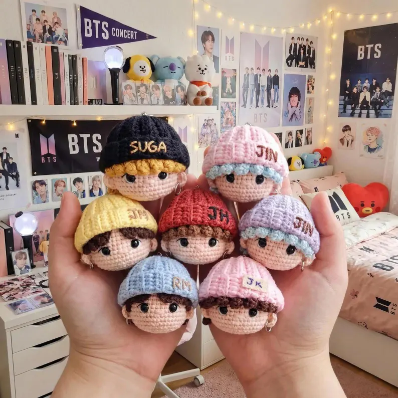 A BTS Crochet Keychain FACE