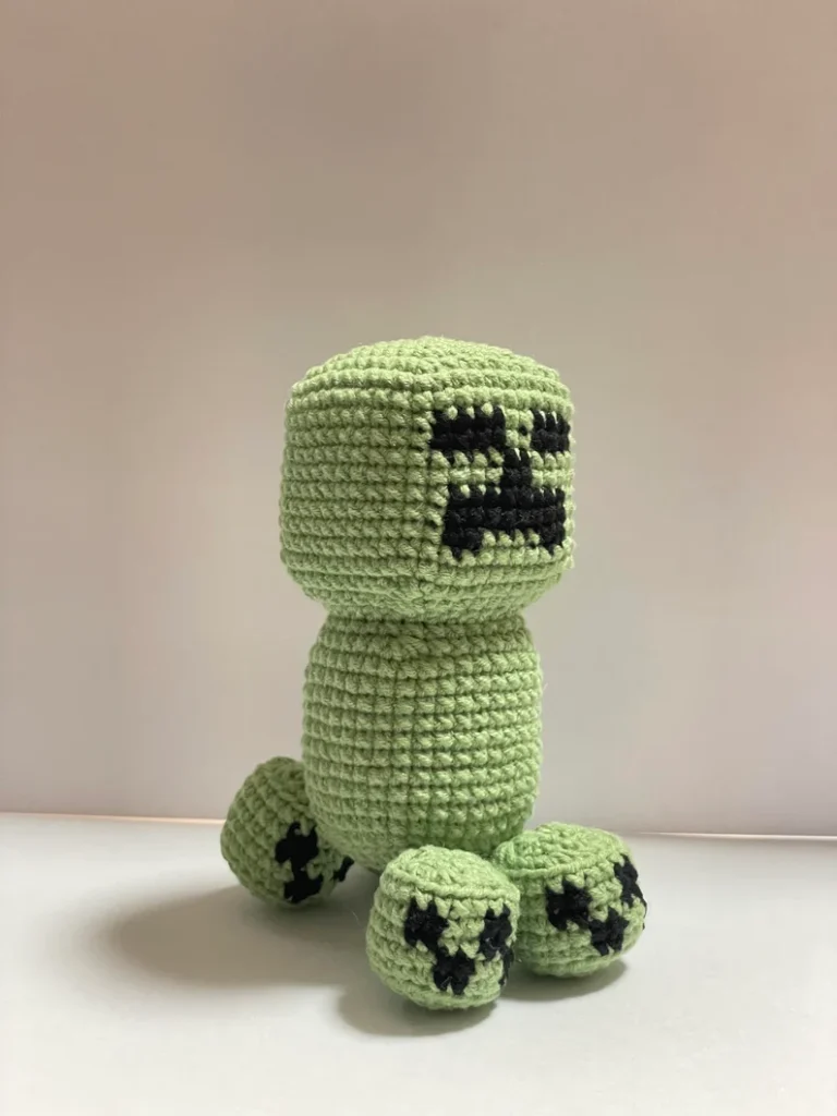 Minecraft crochet creeper plush cube shape beginner pattern