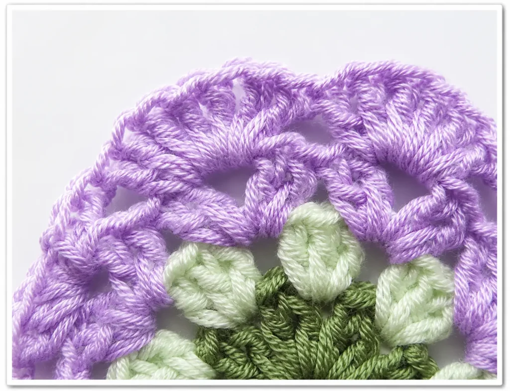 African flower granny square round 4 outline complete