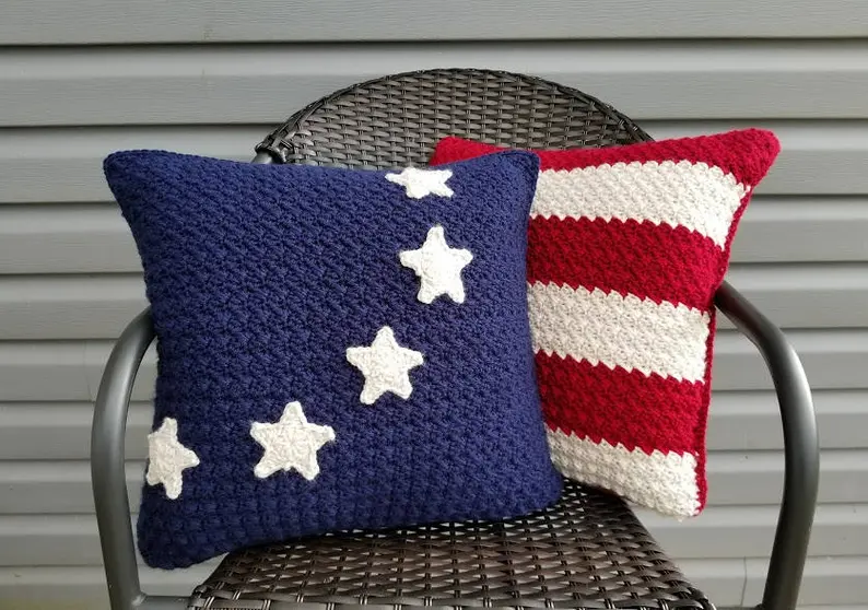 A combo crochet american pillow