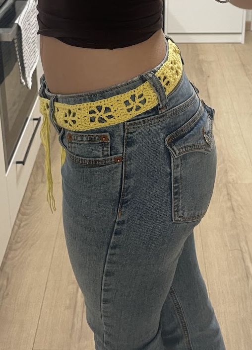 Crochet Belt Flower Pattern Free - on outfit