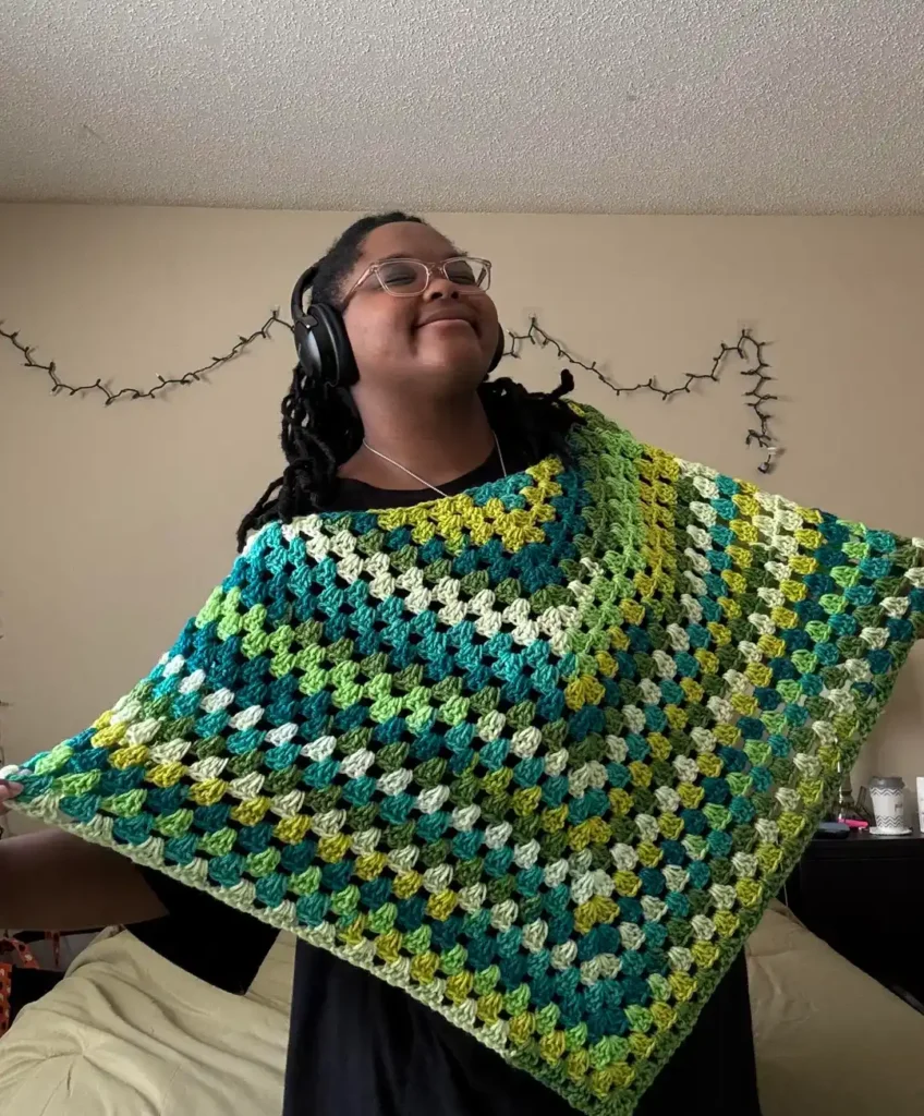 Another model of Granny Poncho pattern