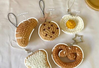 Crochet Mini Food Bag Charm pattern free