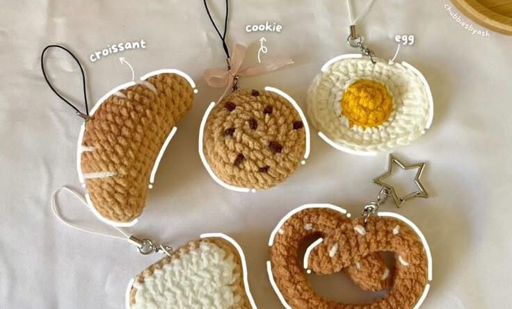 Crochet Mini Food Bag Charm pattern free