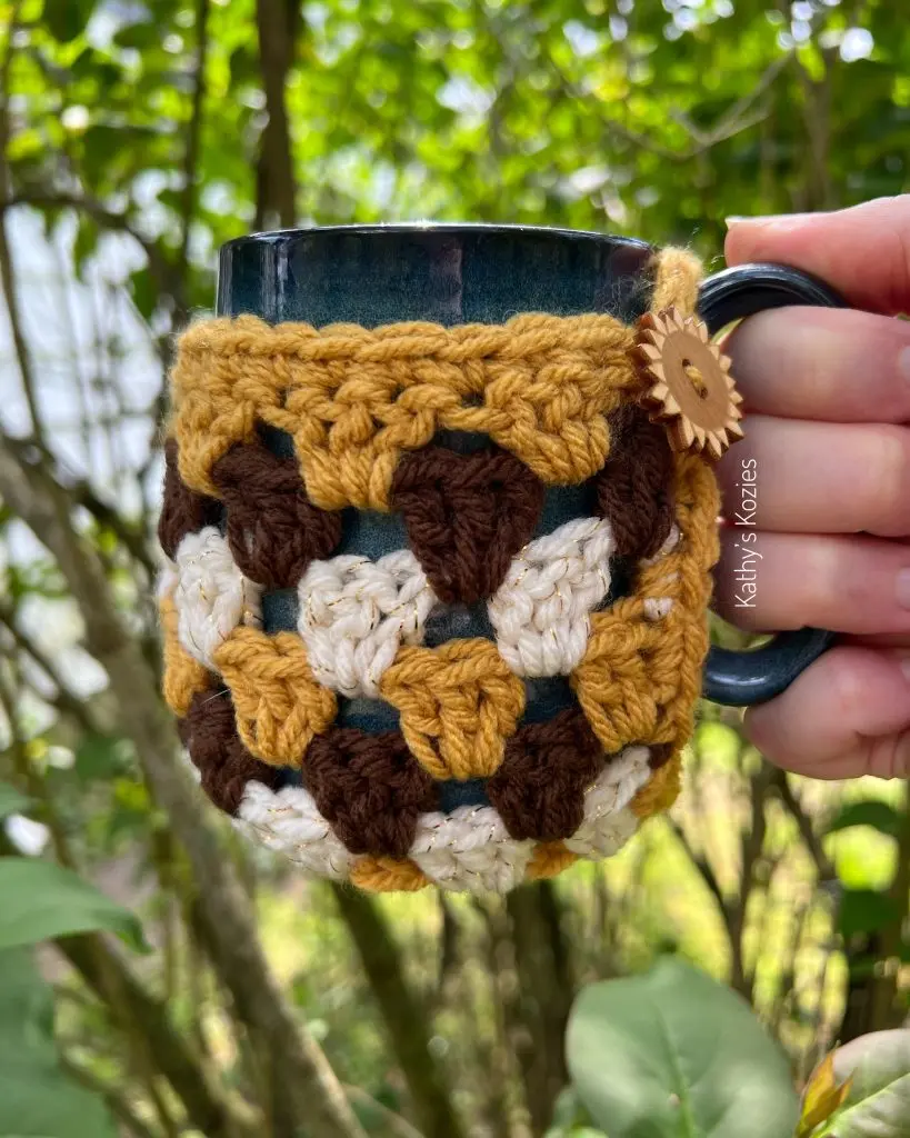 Retro Granny Stitch Mug Cozy Crochet Pattern Free