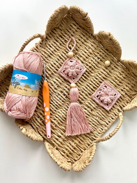 Crochet lace bag charm free pattern